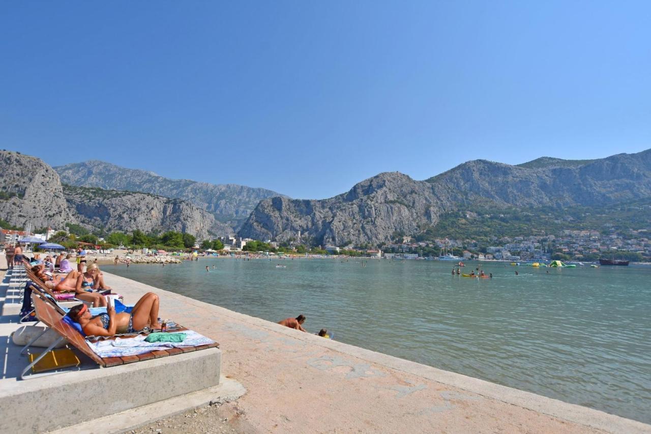 Apartments Mira Omis Luaran gambar