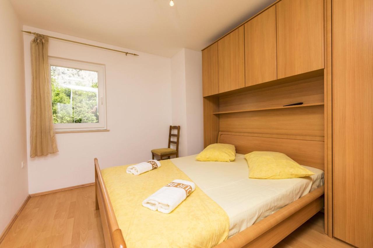 Apartments Mira Omis Luaran gambar