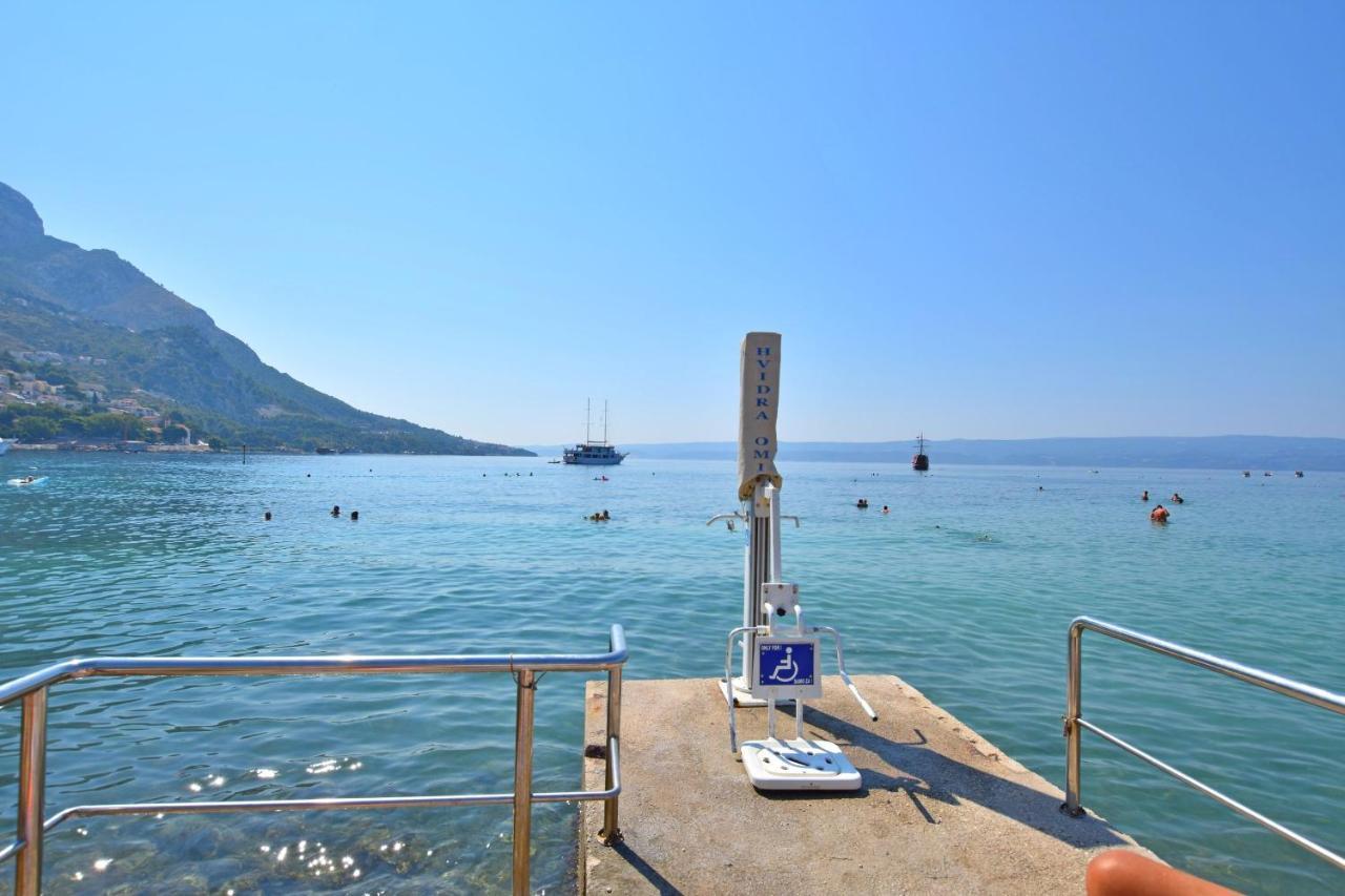 Apartments Mira Omis Luaran gambar