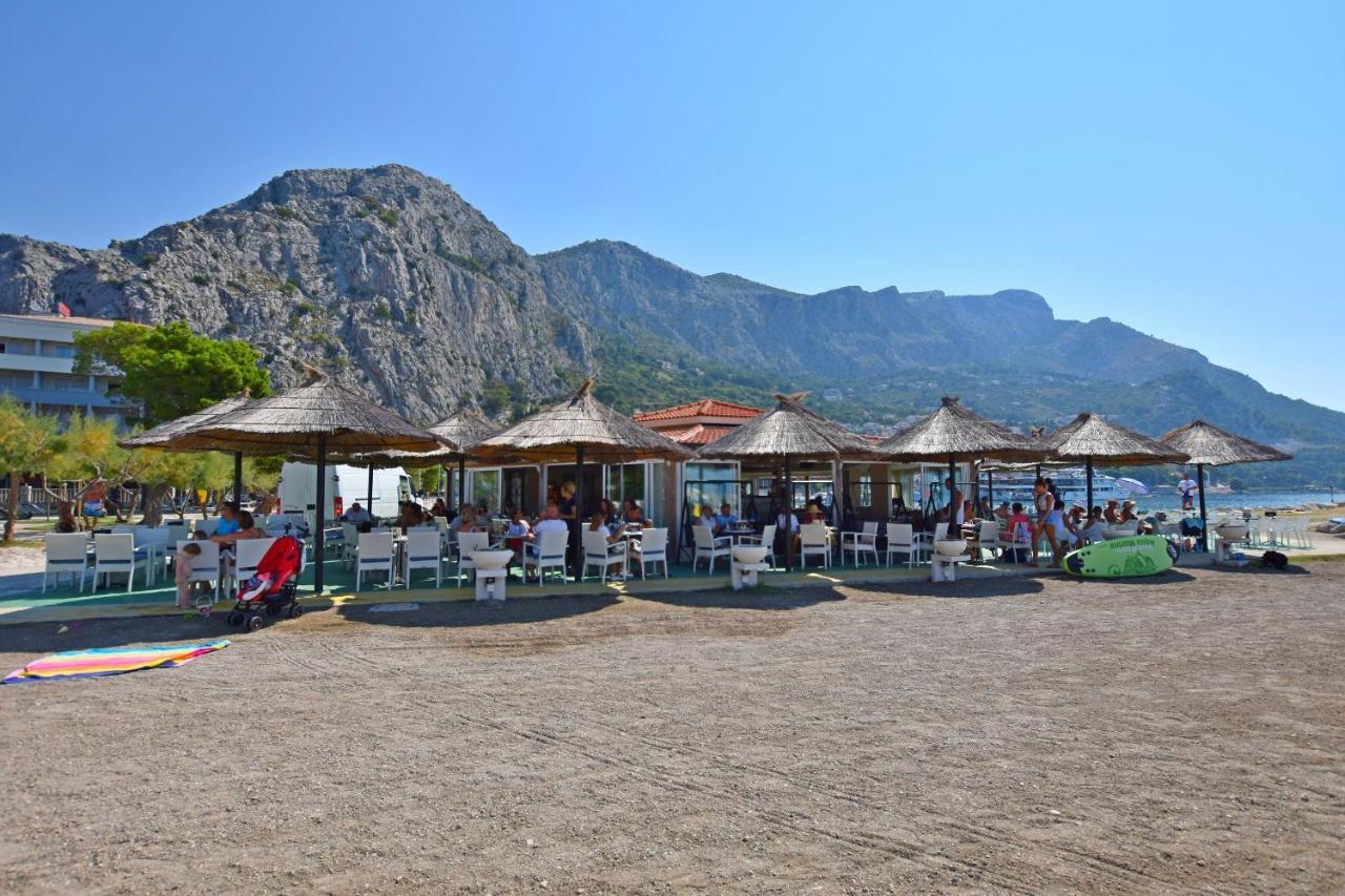 Apartments Mira Omis Luaran gambar